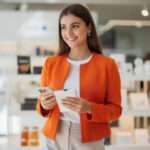 découvrez le métier de cliente / client mystère : missions, compétences requises, et opportunités professionnelles pour évaluer la qualité de service en toute discrétion.