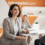découvrez le métier de conseiller en insertion professionnelle (cip) : missions, compétences requises, parcours, et salaire. tout savoir pour réussir dans ce secteur.