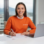 découvrez tout ce qu'il faut savoir pour travailler en suisse en tant que frontalier : salaire, fiscalité, démarches et permis g expliqués clairement.